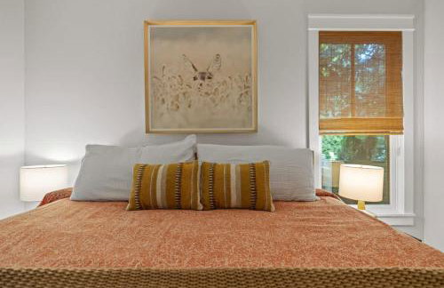 Bella and Dulce's Lakehouse by Juniper Holiday + Home - Photo 20