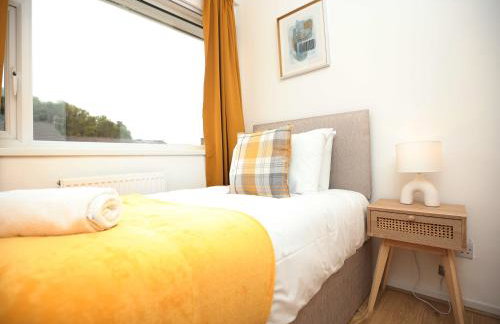 Gainsborough Place By N And N Stays Ltd, Perfect Location for Contractors and Corporate stays, Close to Cardiff Bay Area, Private Parking and fast Wifi - Foto 5