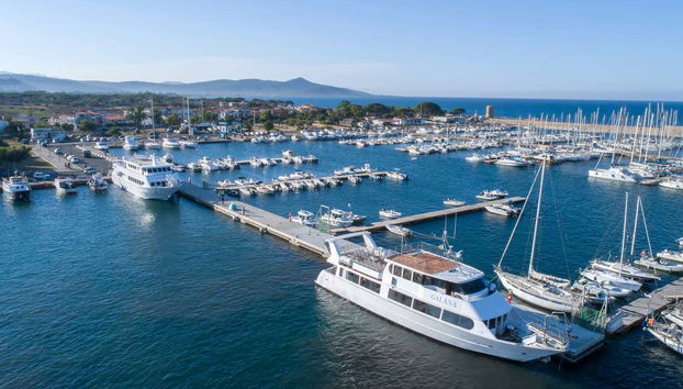 Panorâmica do porto de Palau