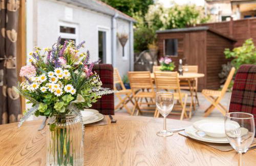 Dormie Cottage, lovely bright and spacious bungalow with wood fire - Foto 1