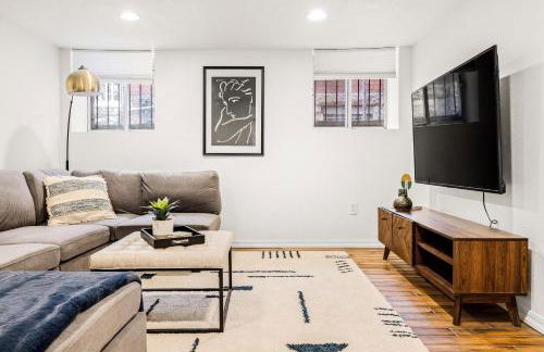 Chic Victorian Manor - Sleeps 12 - Congress Park - Foto 40