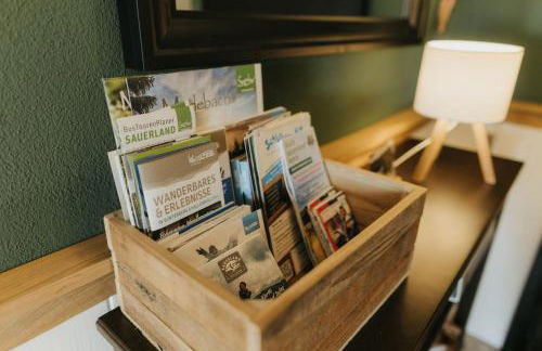 Familienurlaub pur III KINDER UND JUGENDLICHE bis 17 frei III HUND willkommen III SAUNA im Haus III Natur direkt vor der Tür III nah an Winterberg für Ski Wandern und Abenteuer - Foto 35