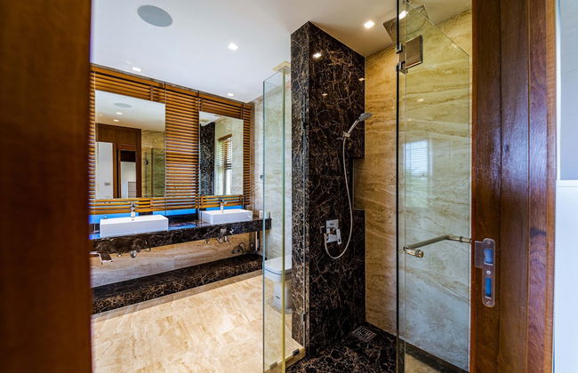 Luxury Mansion On Golf Course - BMG5 - Foto 66