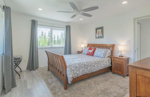 Comfy Caribou Lodge - Photo 21