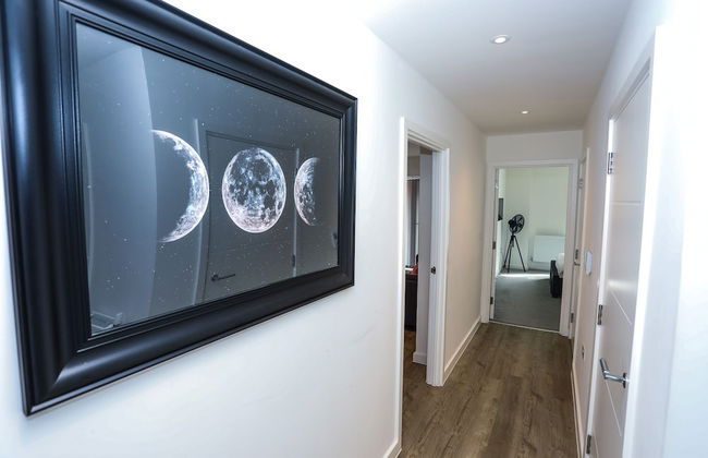 Exquisite One Bed Apartment - Photo 21