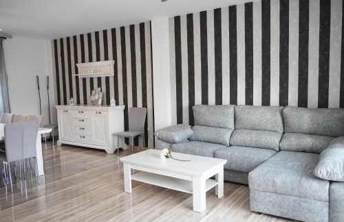 Villa Oropéndola Piscina agua salada, parking, barbacoa pax 14 - Foto 17