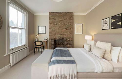 Behind the Blue Wall - Foto 30