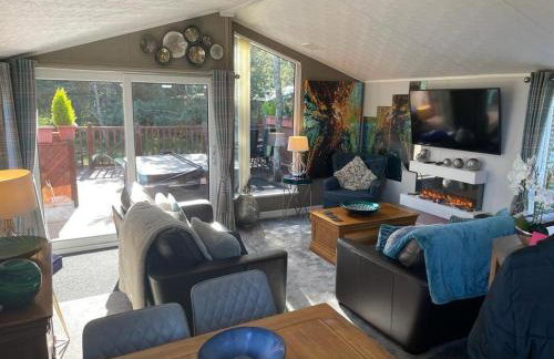 Jasmine Lodge, 2 bedroom with hot tub - Felmoor Park - Photo 5