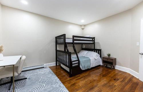 Cozy, Spacious Home Near Downtown Boston - Foto 11