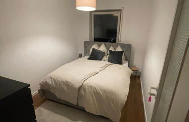 Quiet Family Apartment - 10 min to Center & Oktoberfest - Free Parking - near Nymphenburg Palace & Botanical garden - Photo 9