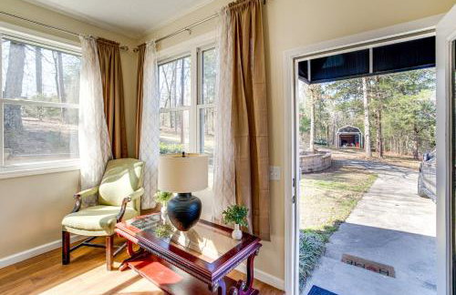 Near Lake Murray: Family Getaway w/ Screened Porch - Foto 12