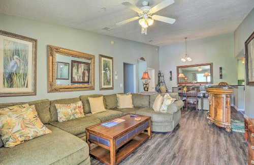 Cheery Condo with Community Pool and Waterslide! - Foto 6