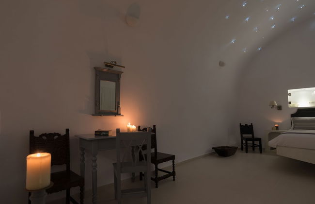 Karpimo Horizon - Caldera View with private hot tub - Photo 8