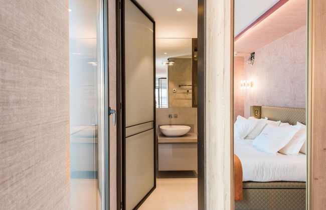 The Garden Suites - Photo 44