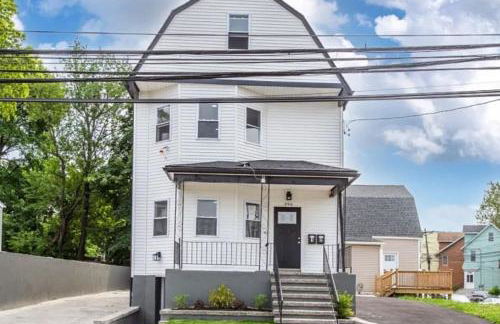 3Bed 2Bath Apt Near NYC plus Parking and Laundry - Foto 46