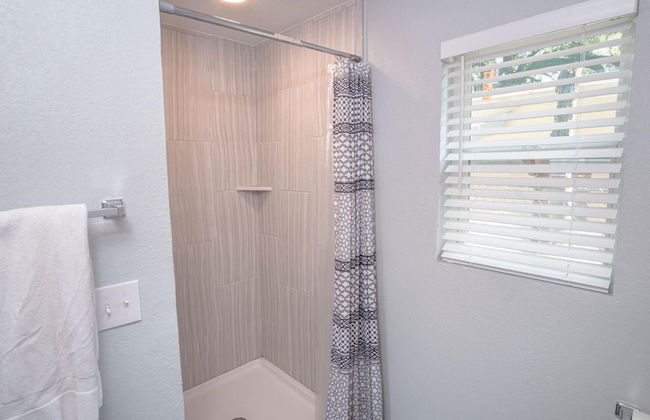 Remodeled Historic 1BR 1BA House Near Downtown - Foto 9