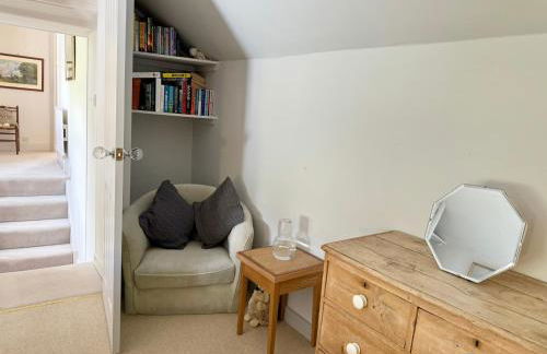 Tranquil Seaside Cottage by NewFo - Photo 13