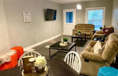 The Blackjack Duplex - Private Yard & Parking, Near Falls & Casino by Niagara Hospitality - Foto 14