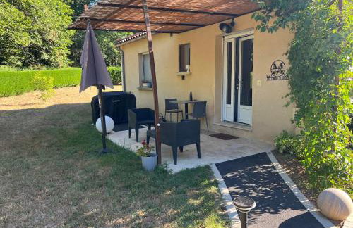 Gîte des Combes Blanches avec piscine et jacuzzi - Foto 10