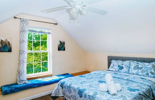 Gorgeous Cozy 5 Bedroom House with Hottub,Lake,Pool - Foto 35