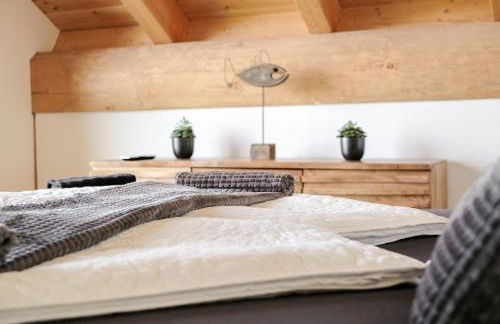 wunderschönes Blockhaus direkt am See für 10 PAX - Foto 21