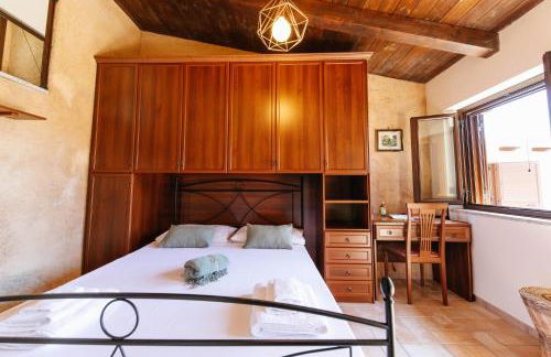 Calàmi - Villa Romeo - Private Apartments with Pool, Seaview & Olive Grove - Foto 34