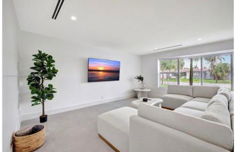 Waterfront Villa with 3 bedroom private suites - Foto 15