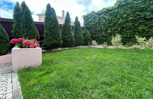 Estoril Haven - Photo 35