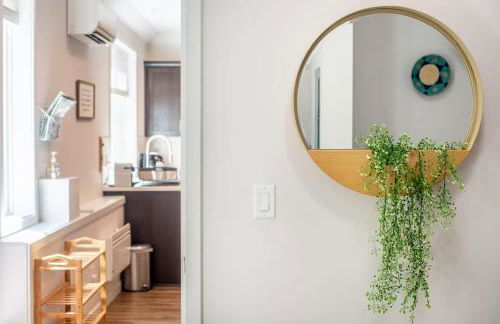 Walkable Apt Next to Restaurants, Bars, and Shops! - Foto 38