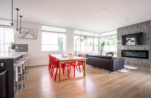 Stylish Urban Retreat w Rooftop Deck - Foto 32