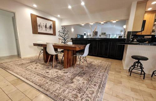 Stylish 4 Bedroom Home Near Venice Beach with Backyard BBQ - Foto 45