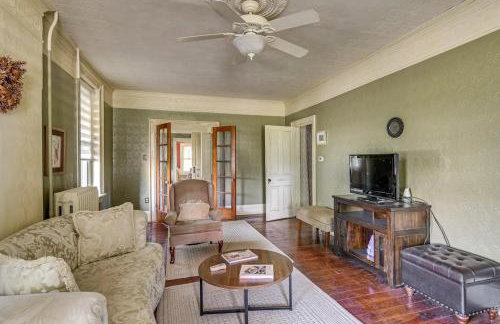 Historic Main Street Getaway - Foto 14