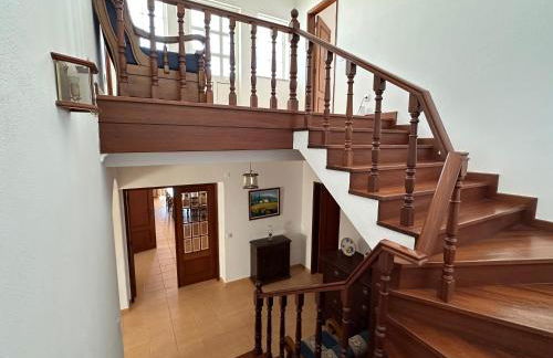 BnB Homes Luxurious Villa Stardust with Swimming pool & BBQ for Family Fun - Foto 19