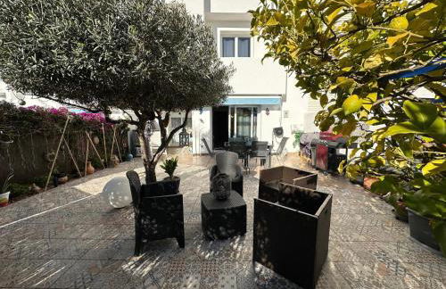 Bonito apartamento con gran terraza y piscina comunitaria AV-08 - Foto 43