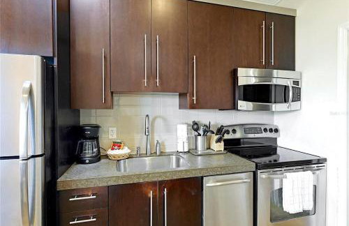 New Listing! Pool Jacuzzi, 3-min to Beach Bars & Entertainment! - Foto 11