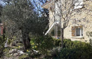 Les Lauriers - Foto 1