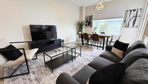 Warrenville Retreat 4BR 3 Bath Townhouse - WV2 - Foto 2