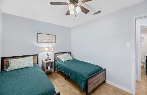 R & R's Reel Paradise 5 minutes to the harbour and 11 miles to the Beach! - Foto 11