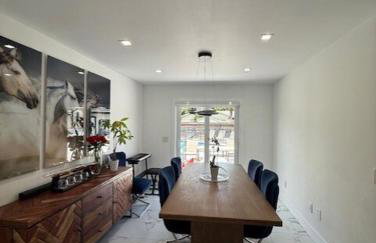 Bright, Modern Home Close to Great Beaches! - Foto 16