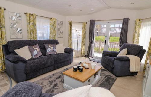 98 The Heron - Photo 5