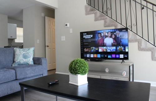 Charming 3-bedroom house Scenic&Close to Downtown - Foto 6