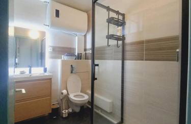 STUDIO NEUF PARKING SECURISE Direct CDG et PARIS CENTRE Parc expo Villepinte & Arena Grand Paris - Foto 10