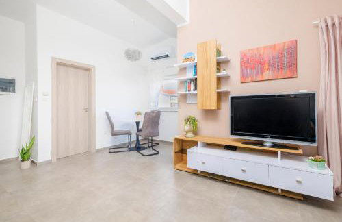 Pinia Apartment Split - Photo 12