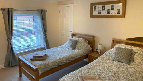 43 Heol Maelor- A Homely Cottage in Wrexham, North Wales - Foto 1