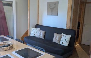 Chalet de 10 pers avec Suite Parental au pied des Pistes - Foto 1