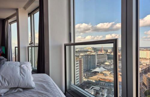 #25 World Famous Rotunda 18th floor skyline views - Near Bullring - Sleeps 4 - "Perfect for contractors and families" - Foto 24