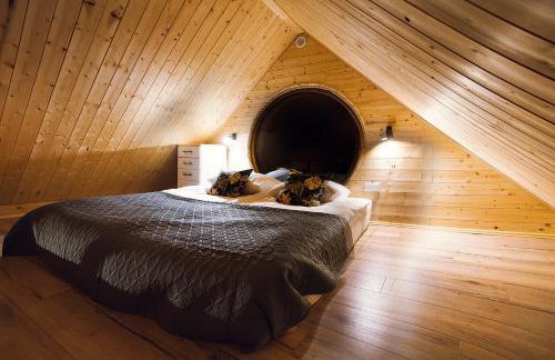 Drewniane domki z prywatnym jacuzzi i widokiem na Góry - Klimatyczny Kompleks w Górach Izerskich #Widogruszka - Photo 47