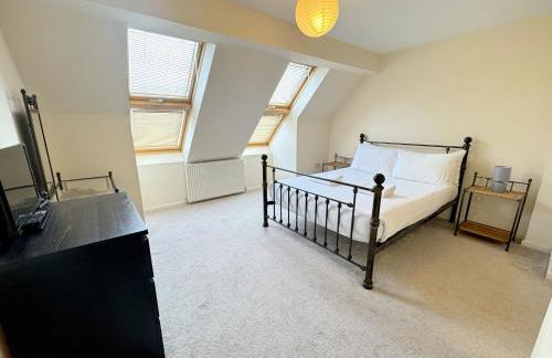 Family home close to Shrewsbury Town centre - Photo 30