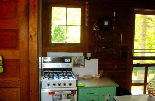 Historic Vacation Rental located near Mackinaw City, Michigan - Foto 5