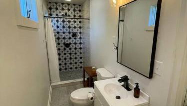 Martin Mill, Santa Fe Inspired Bungalow, 5 minutes to downtown - Foto 3